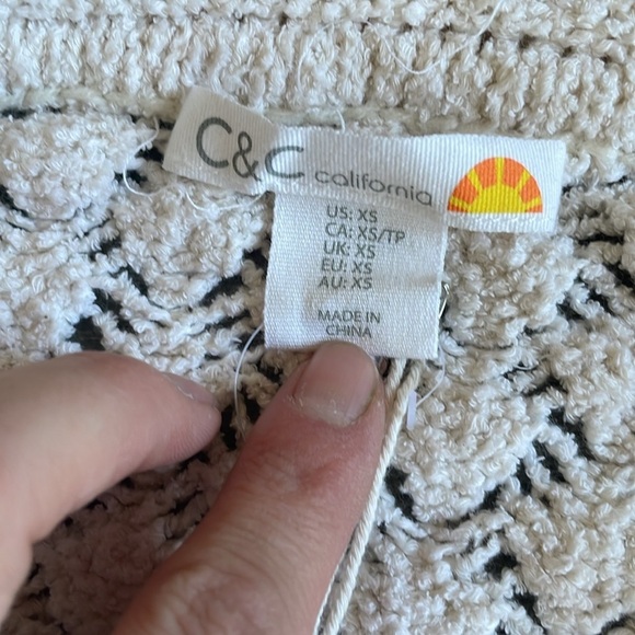 C&C California Cream Crochet Beach Sweater - Picture 7 of 10